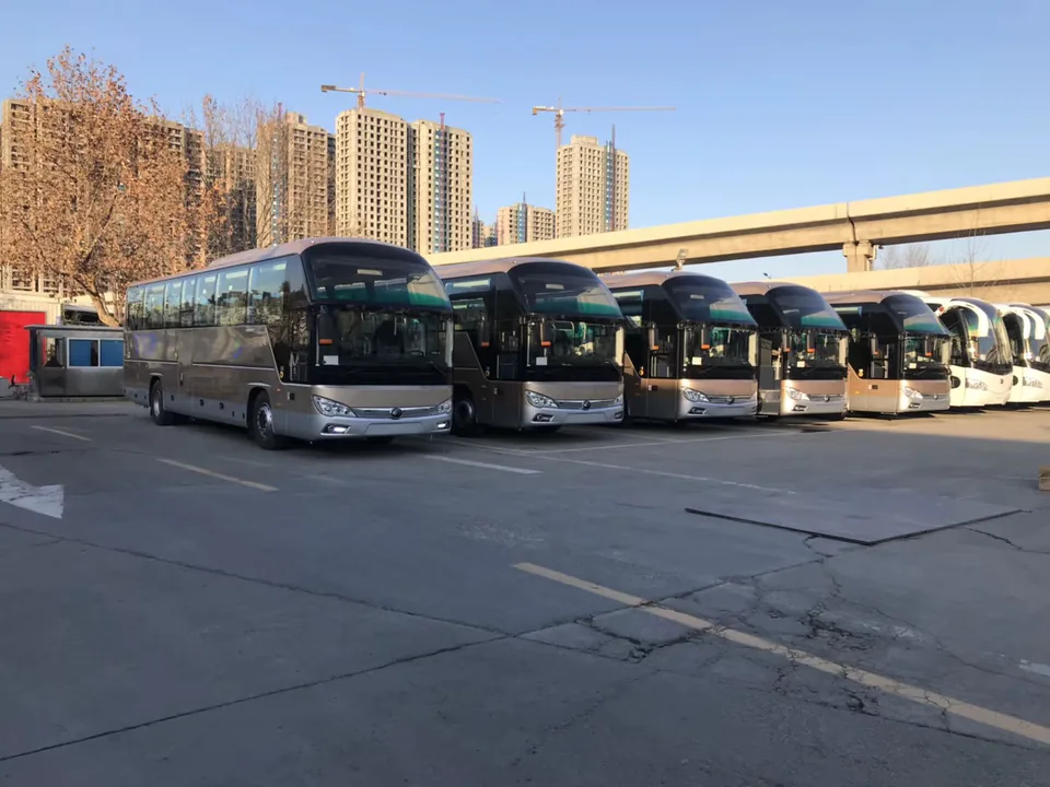 Fleet side view, from the 53-seat Yutong collection